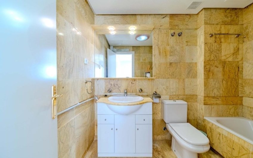 Herverkoop - Town House -
Orihuela Costa - Costa Blanca