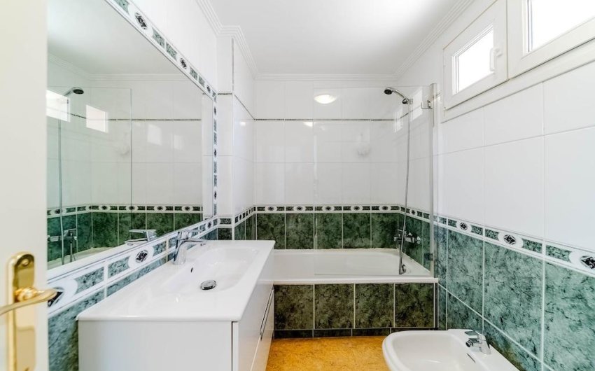 Herverkoop - Town House -
Orihuela Costa - Costa Blanca