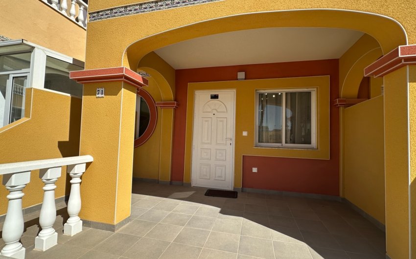 Herverkoop - Town House -
Orihuela Costa - Costa Blanca