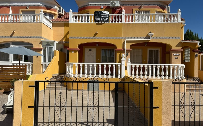 Herverkoop - Town House -
Orihuela Costa - Costa Blanca