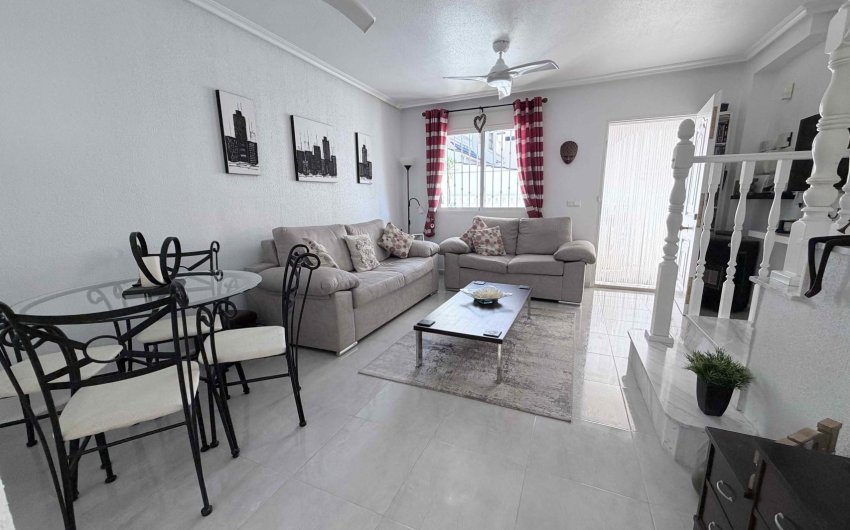 Herverkoop - Town House -
Orihuela Costa - Costa Blanca