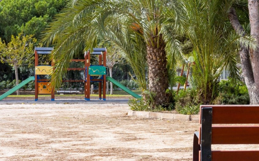 Herverkoop - Town House -
Orihuela Costa - Costa Blanca