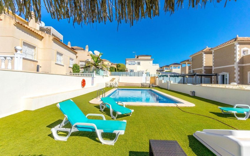 Herverkoop - Town House -
Orihuela Costa - Costa Blanca