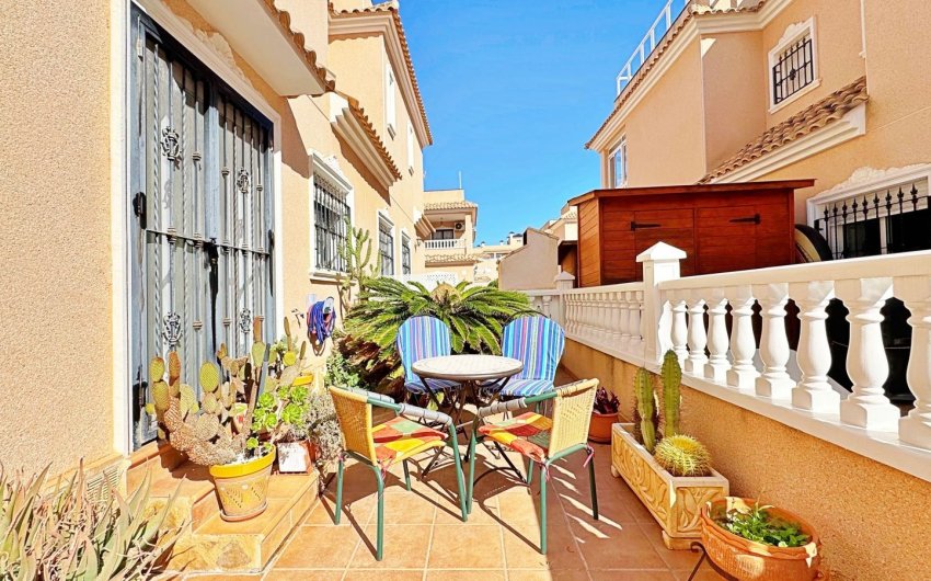 Herverkoop - Town House -
Orihuela Costa - Costa Blanca