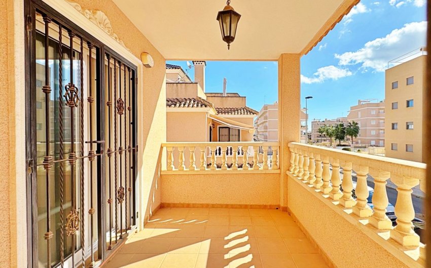 Herverkoop - Town House -
Orihuela Costa - Costa Blanca
