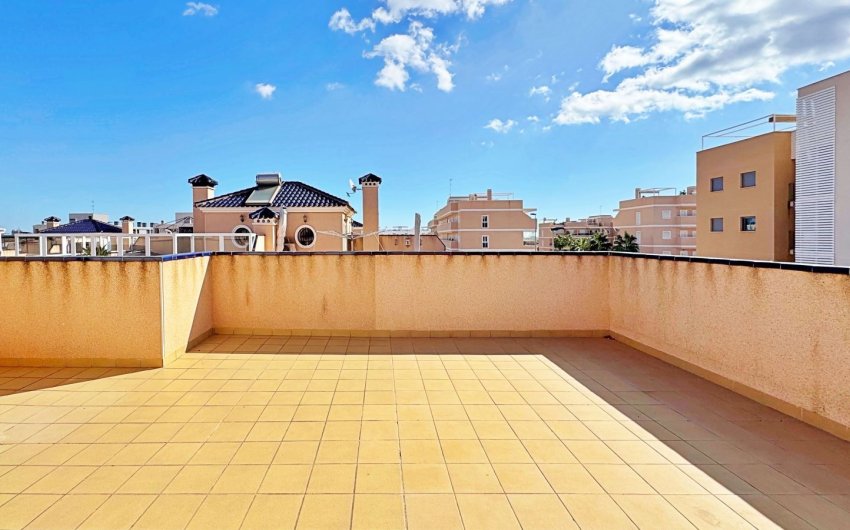 Herverkoop - Town House -
Orihuela Costa - Costa Blanca