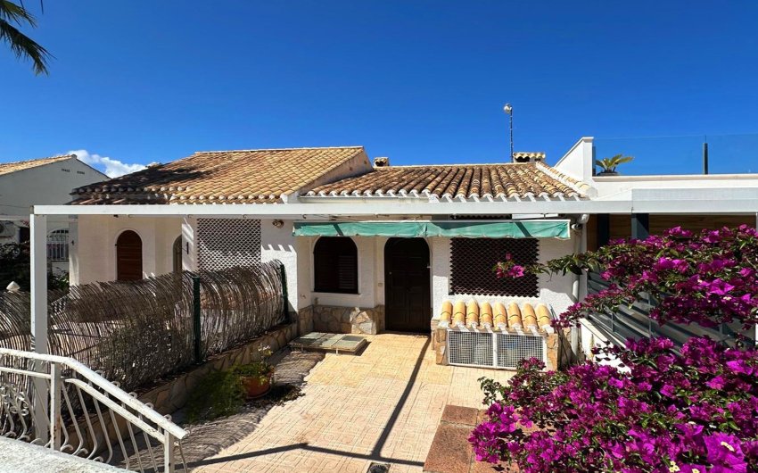 Herverkoop - Town House -
Orihuela Costa - Costa Blanca