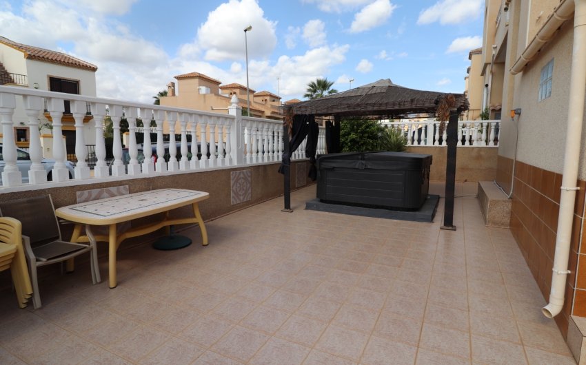 Herverkoop - Town House -
Orihuela Costa - Costa Blanca