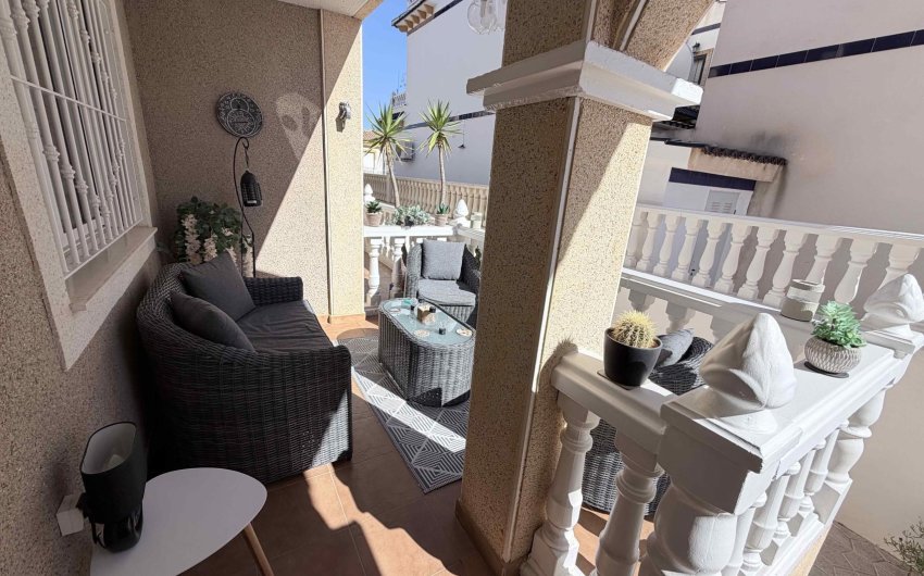 Herverkoop - Town House -
Orihuela Costa - Costa Blanca