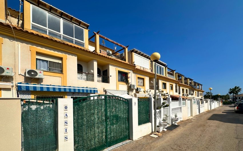 Herverkoop - Town House -
Orihuela Costa - Costa Blanca