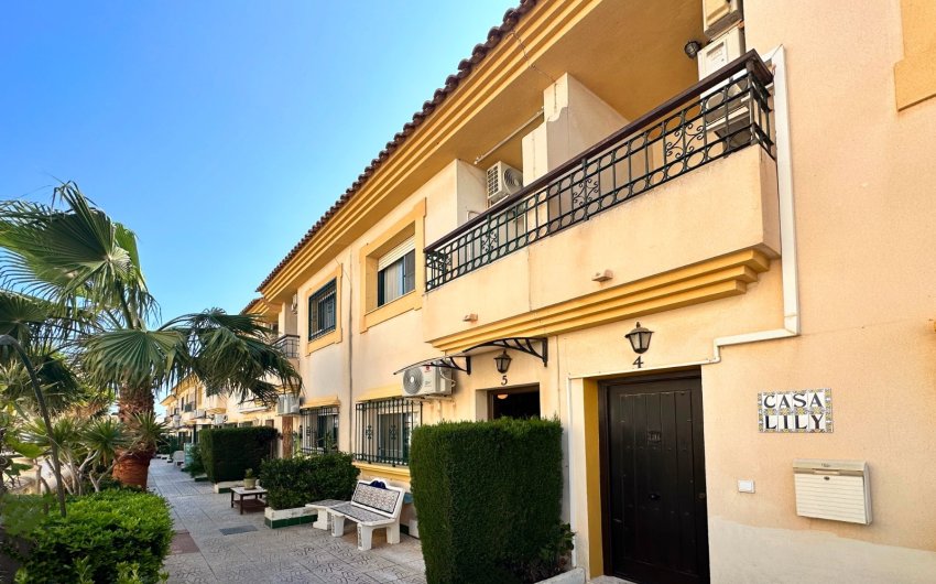 Herverkoop - Town House -
Orihuela Costa - Costa Blanca