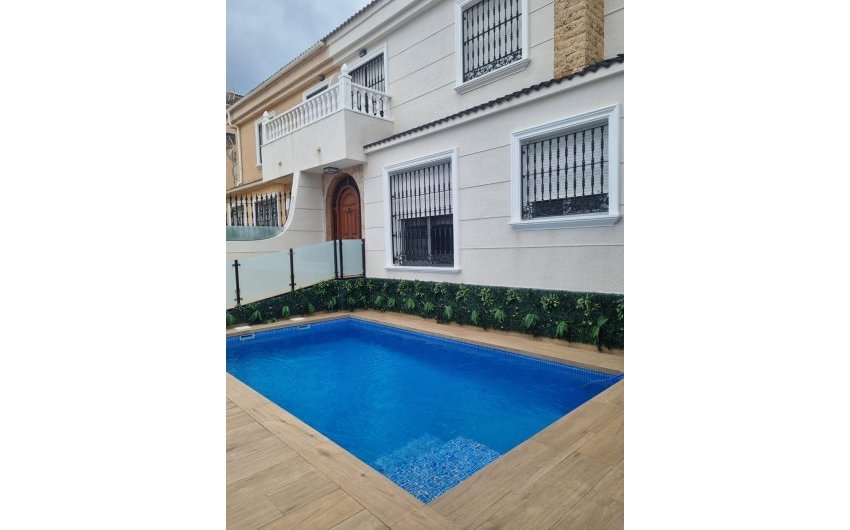 Herverkoop - Town House -
Orihuela Costa - Costa Blanca