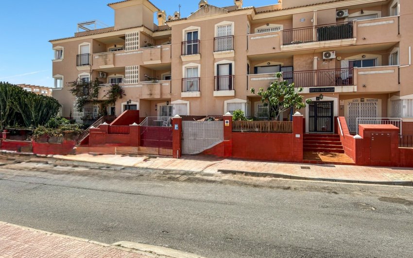 Herverkoop - Town House -
Orihuela Costa - Costa Blanca