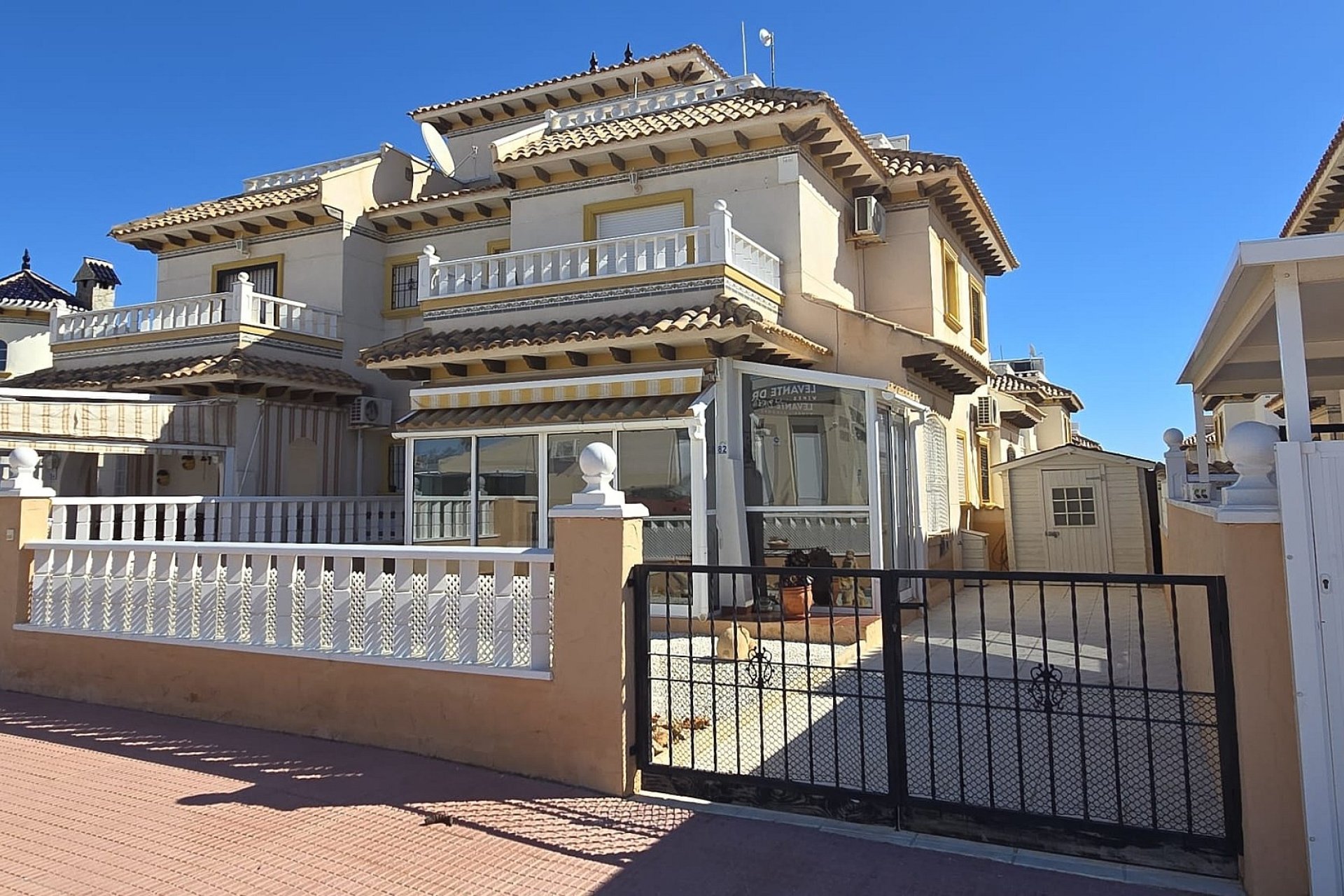 Herverkoop - Town House -
Orihuela Costa - Costa Blanca