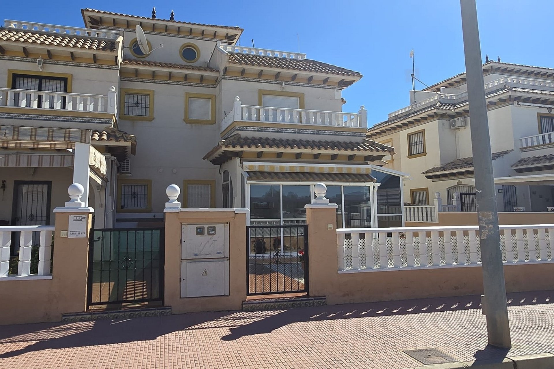 Herverkoop - Town House -
Orihuela Costa - Costa Blanca