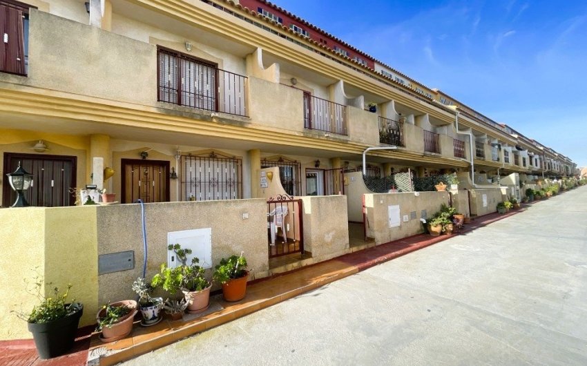 Herverkoop - Town House -
Orihuela Costa - Costa Blanca