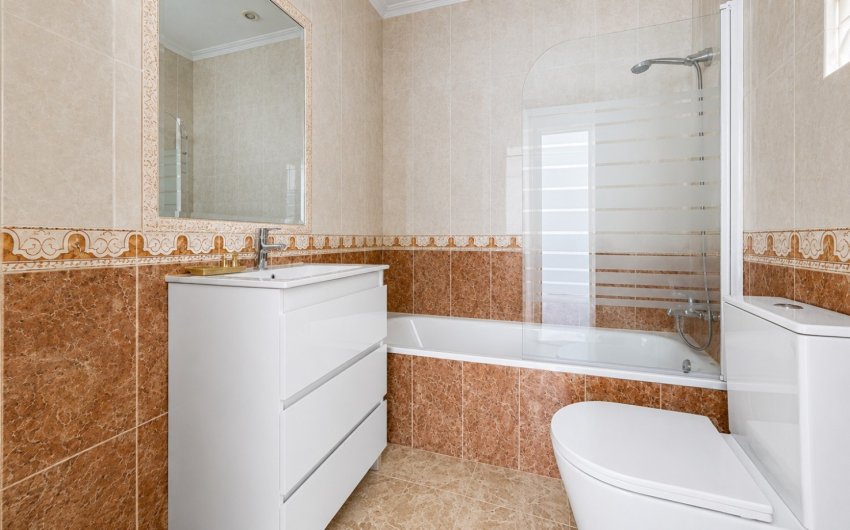Herverkoop - Town House -
Orihuela Costa - Costa Blanca