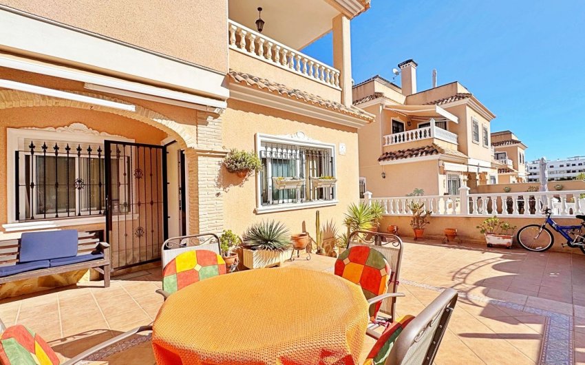 Herverkoop - Town House -
Orihuela Costa - Costa Blanca