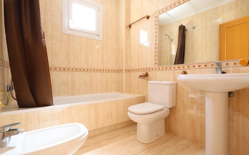 Herverkoop - Town House -
Orihuela Costa - Costa Blanca