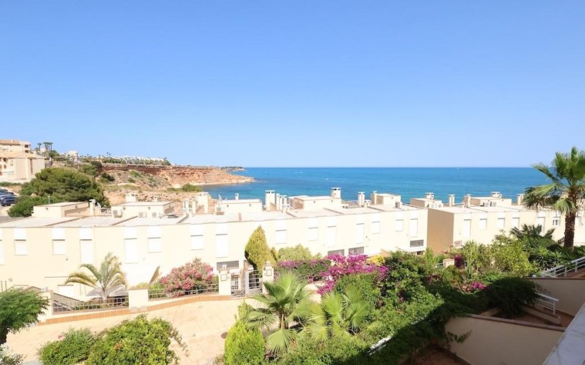 Herverkoop - Town House -
Orihuela Costa - Costa Blanca