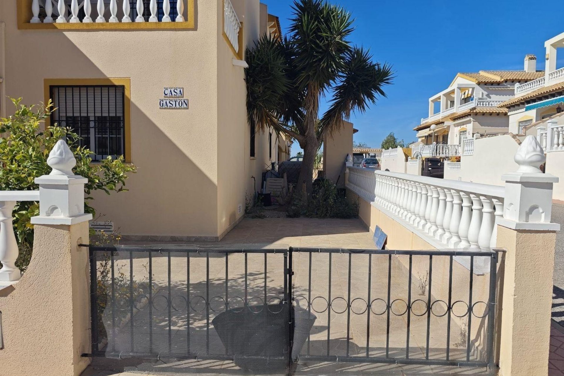 Herverkoop - Town House -
Orihuela Costa - La Florida