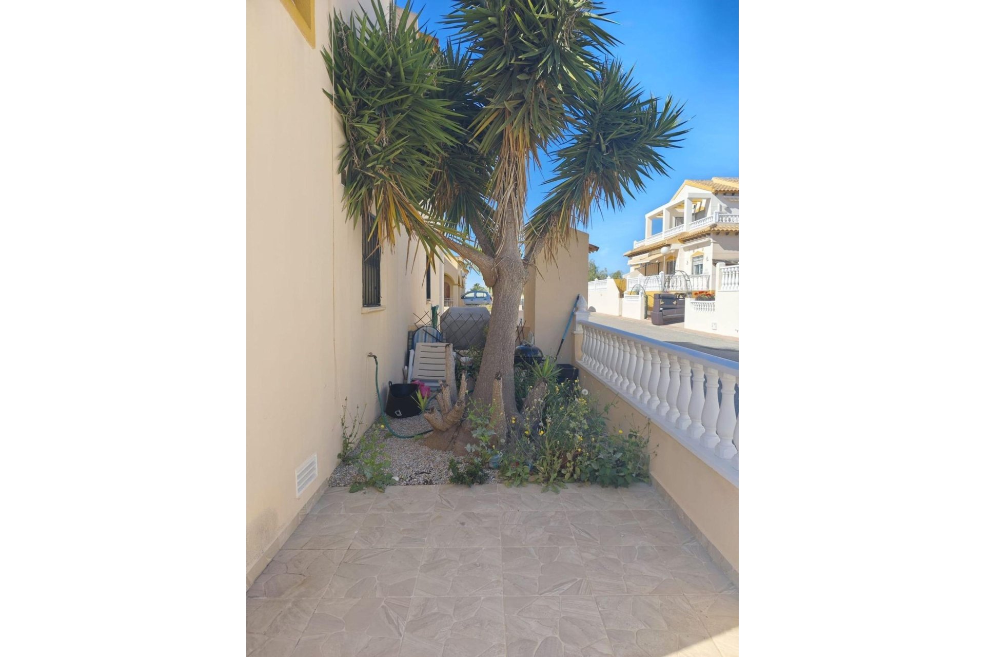 Herverkoop - Town House -
Orihuela Costa - La Florida