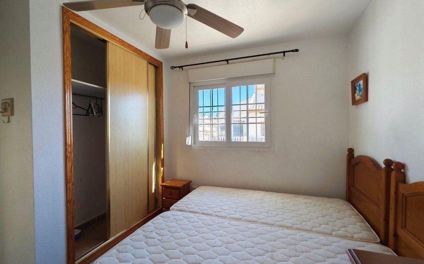 Herverkoop - Town House -
Orihuela Costa - La Florida