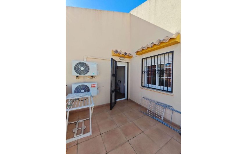 Herverkoop - Town House -
Orihuela Costa - La Florida