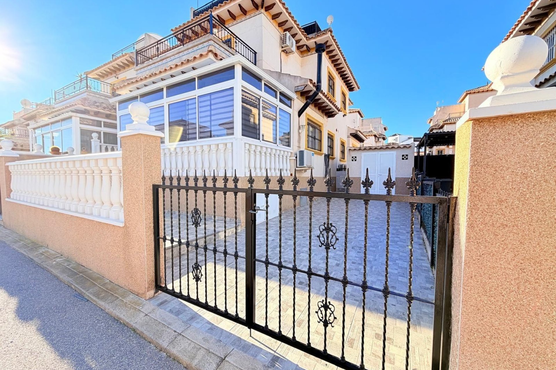 Herverkoop - Town House -
Orihuela Costa - Las Filipinas