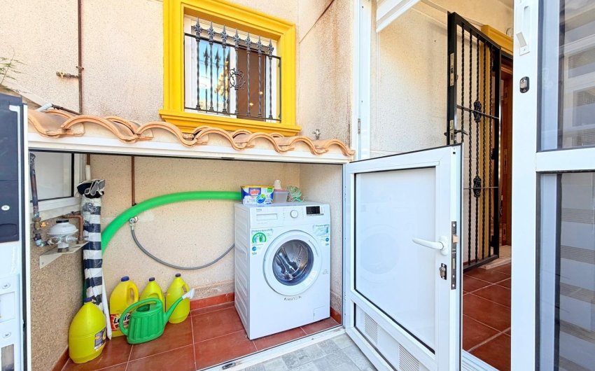 Herverkoop - Town House -
Orihuela Costa - Las Filipinas