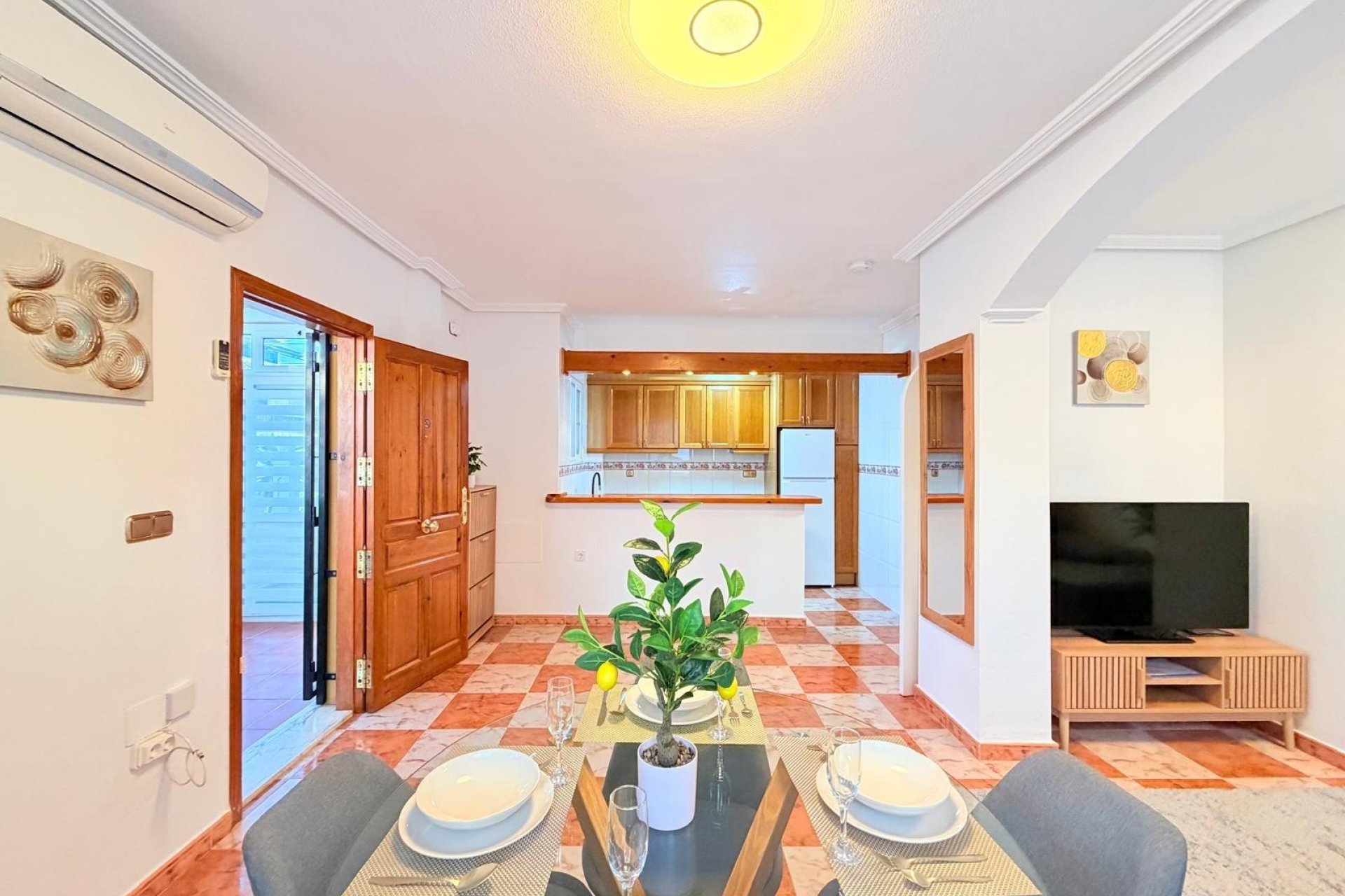 Herverkoop - Town House -
Orihuela Costa - Las Filipinas