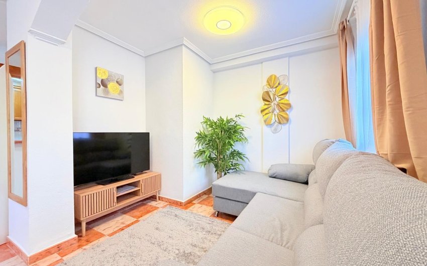 Herverkoop - Town House -
Orihuela Costa - Las Filipinas