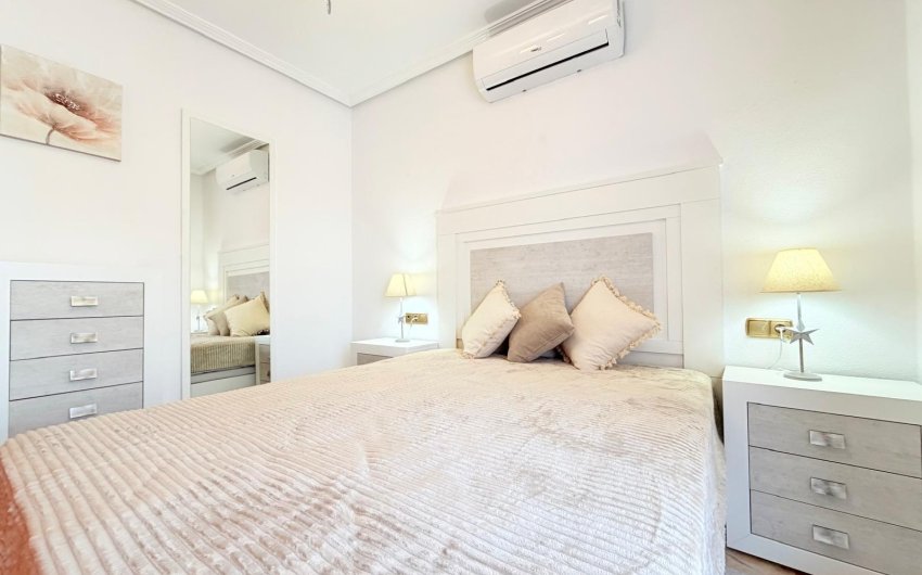 Herverkoop - Town House -
Orihuela Costa - Las Filipinas