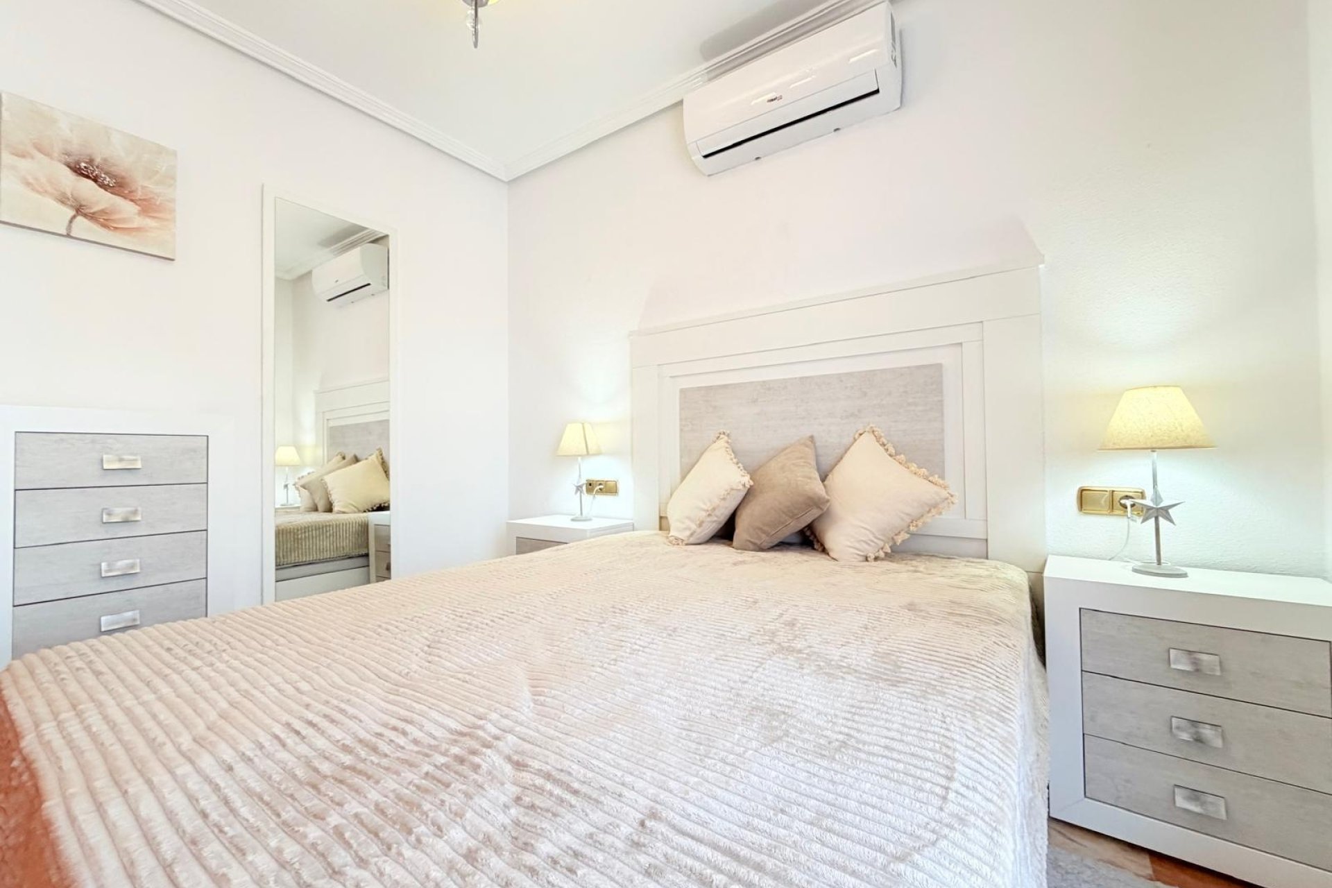 Herverkoop - Town House -
Orihuela Costa - Las Filipinas