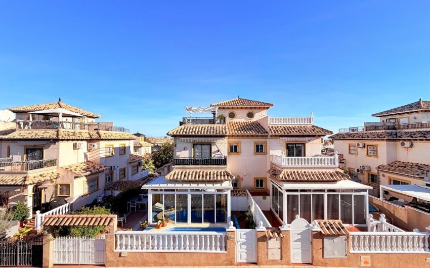 Herverkoop - Town House -
Orihuela Costa - Las Filipinas