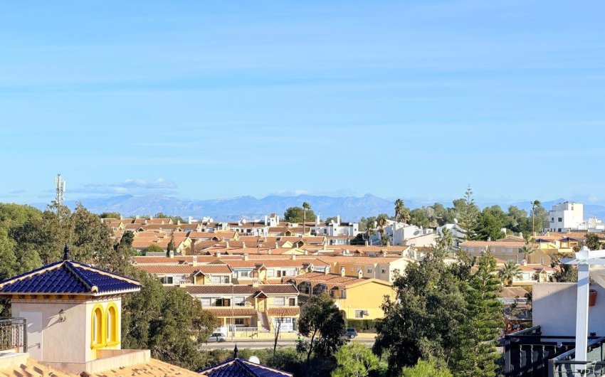 Herverkoop - Town House -
Orihuela Costa - Las Filipinas