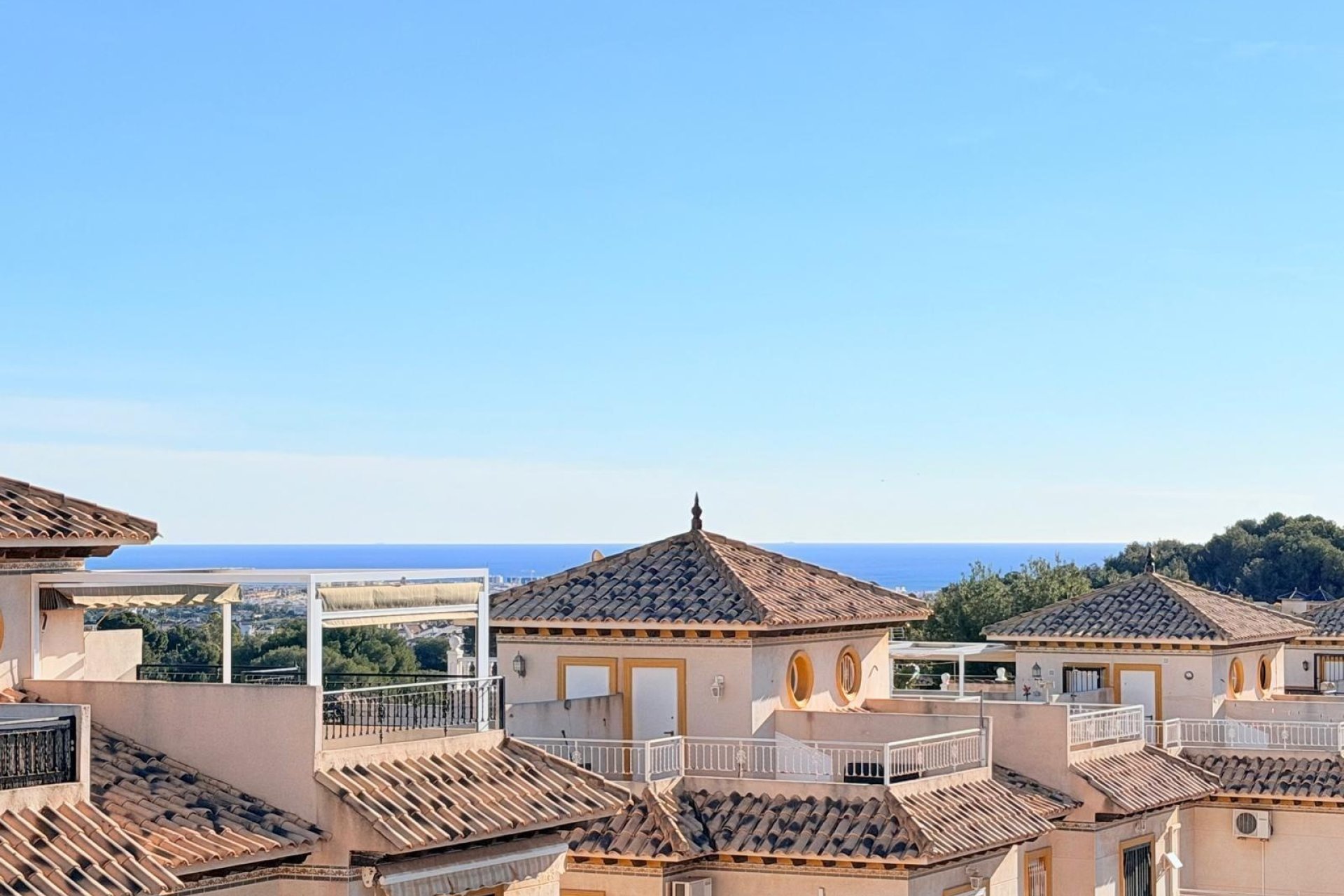 Herverkoop - Town House -
Orihuela Costa - Las Filipinas