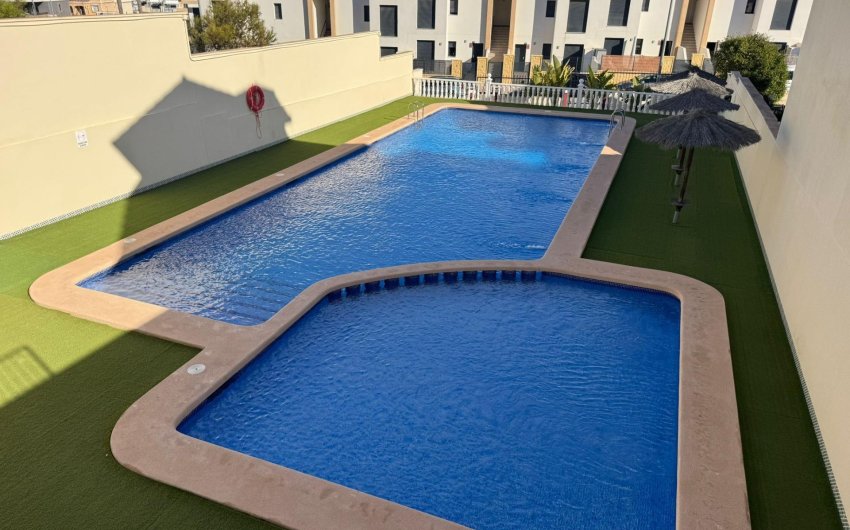 Herverkoop - Town House -
Orihuela Costa - Los Dolses