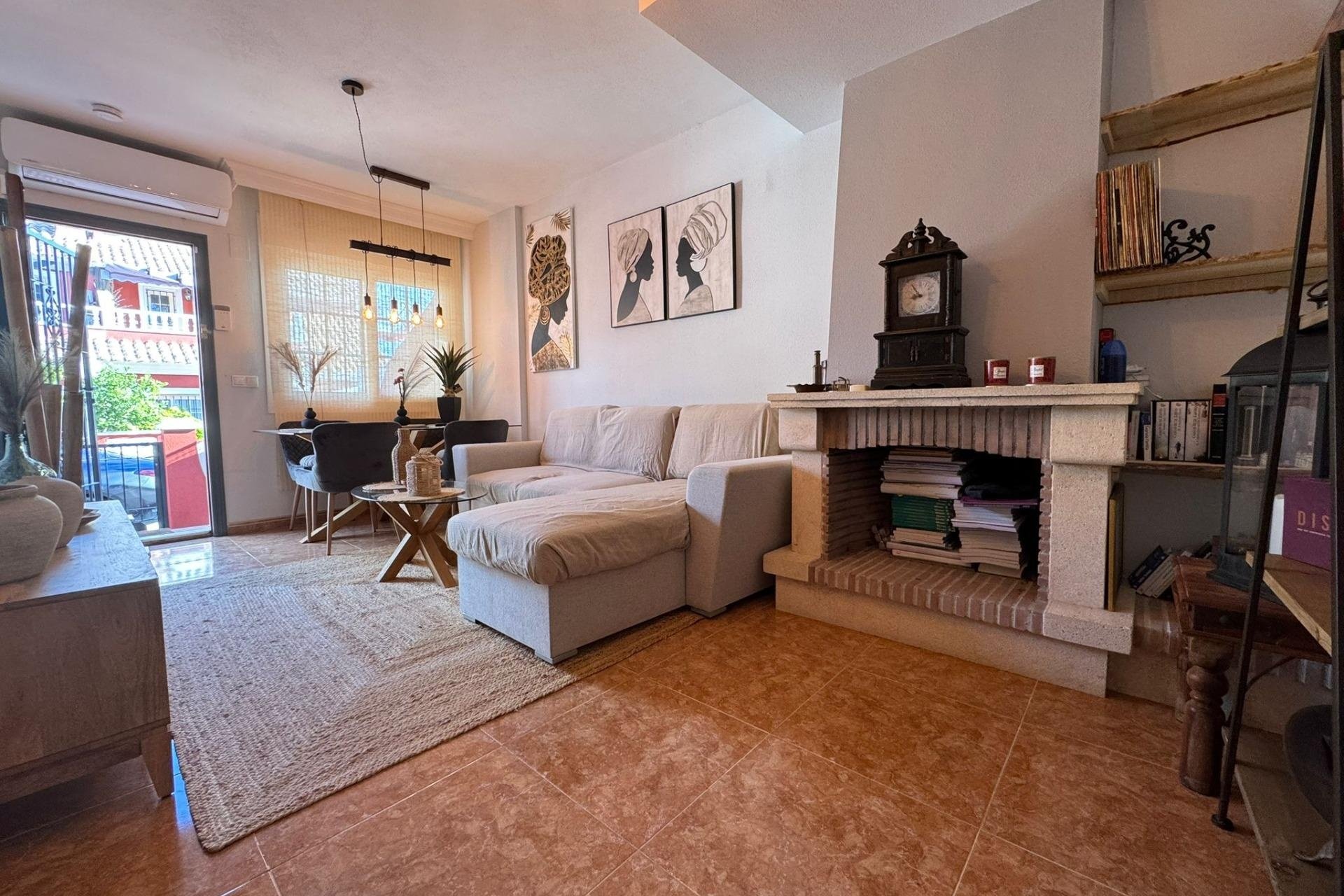 Herverkoop - Town House -
Orihuela Costa - Los Dolses