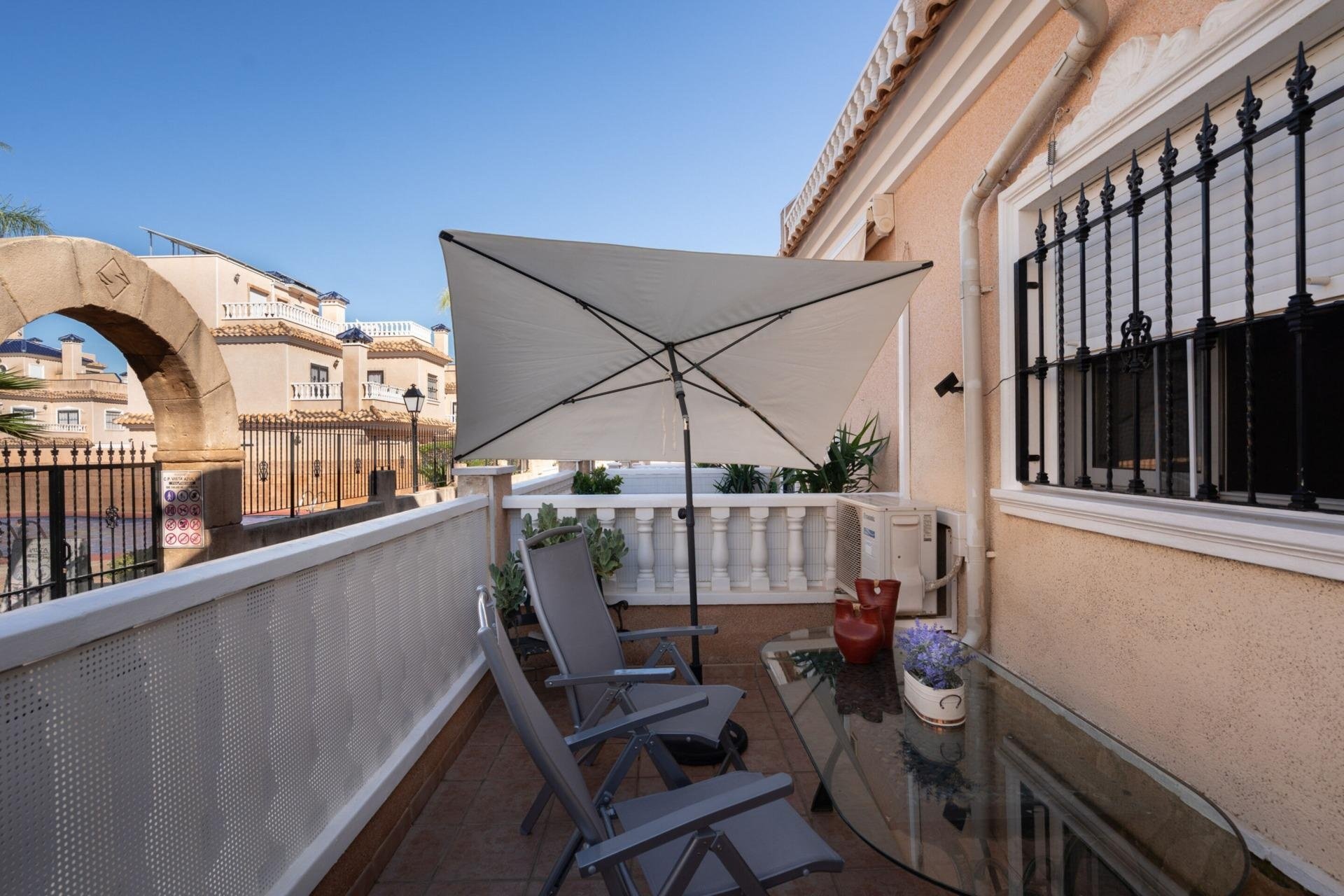 Herverkoop - Town House -
Orihuela Costa - Los Dolses