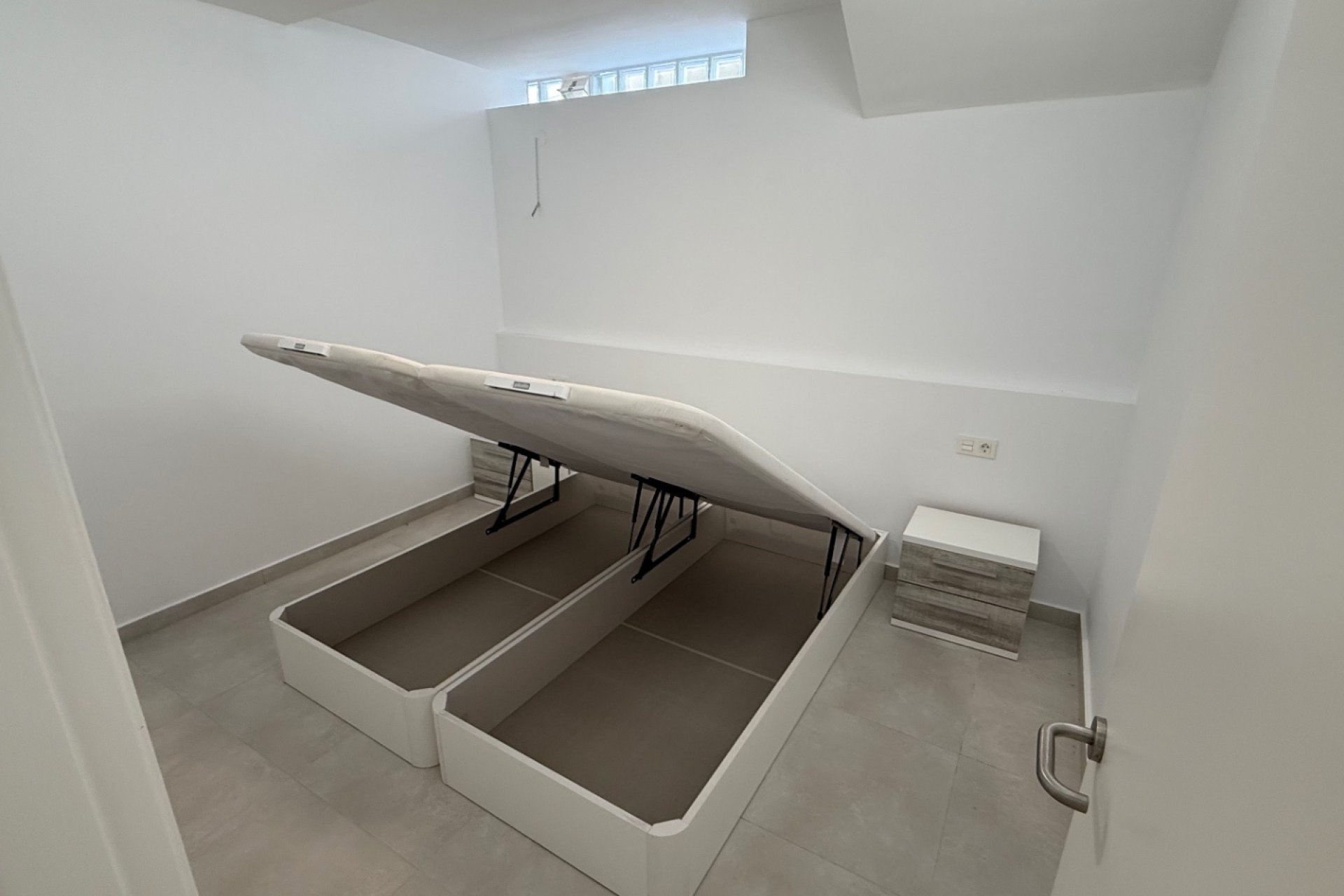 Herverkoop - Town House -
Orihuela - Inland