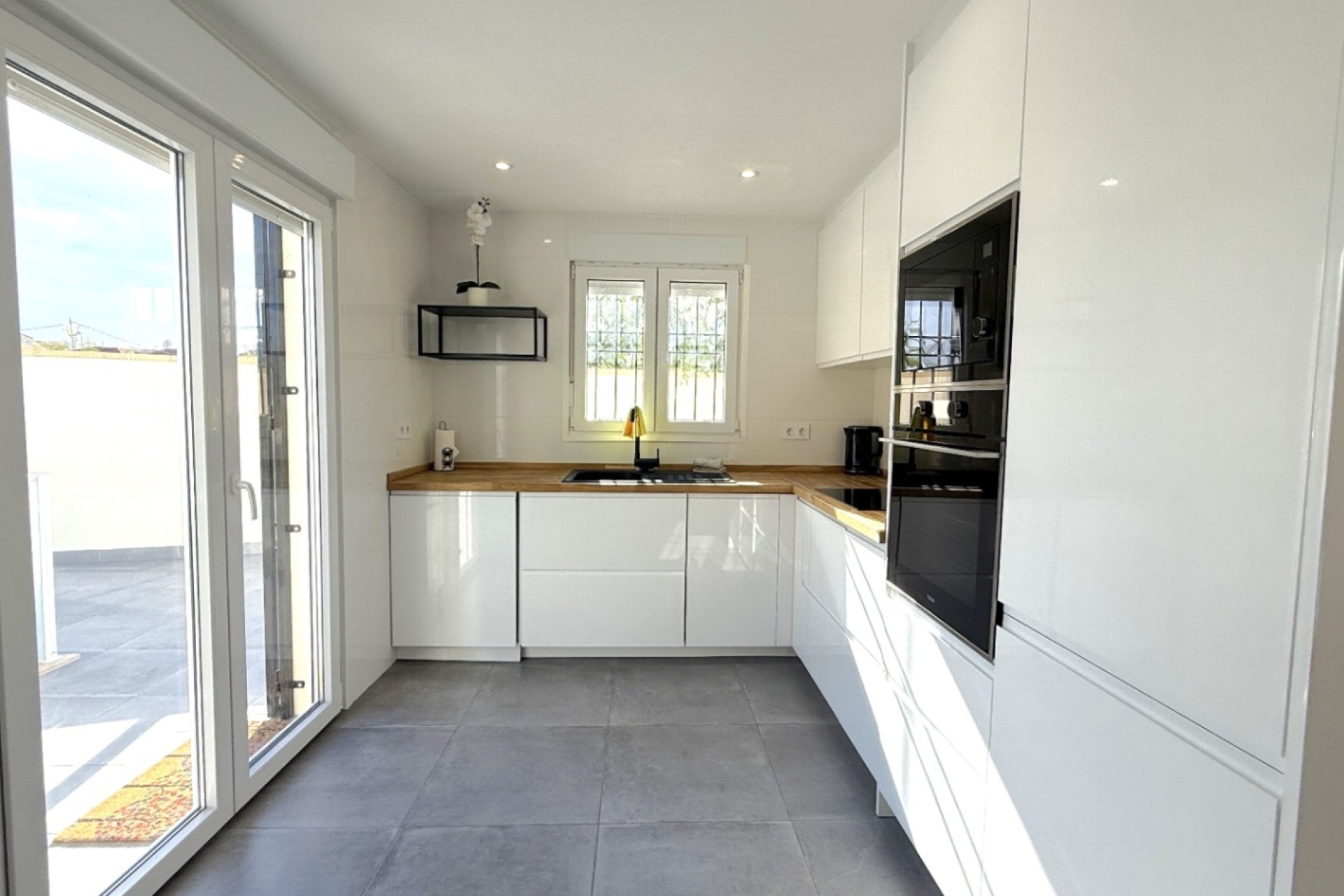 Herverkoop - Town House -
Orihuela - Inland