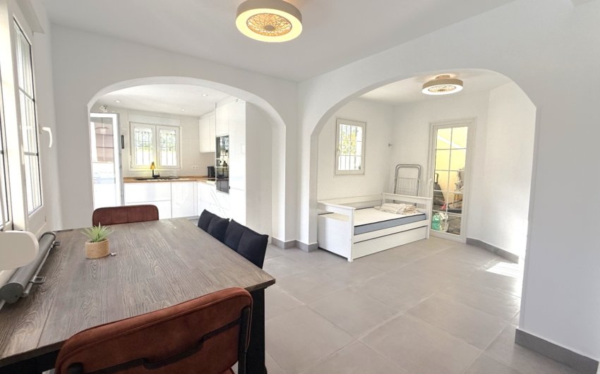 Herverkoop - Town House -
Orihuela - Inland