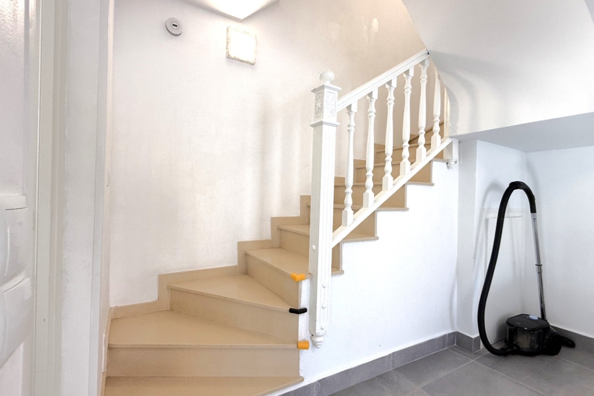 Herverkoop - Town House -
Orihuela - Inland