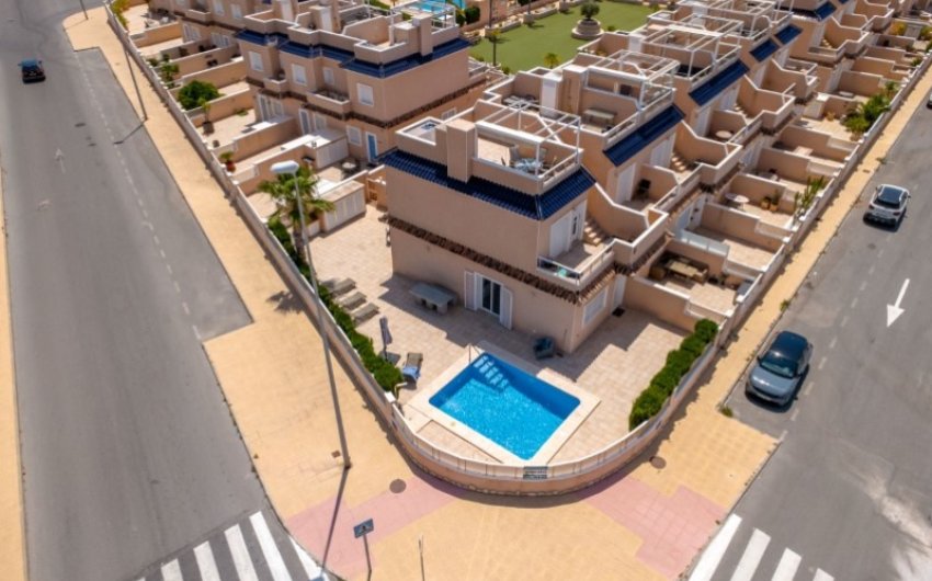Herverkoop - Town House -
Orihuela - Inland