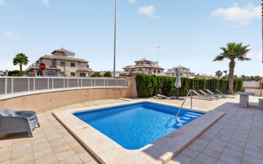 Herverkoop - Town House -
Orihuela - Inland