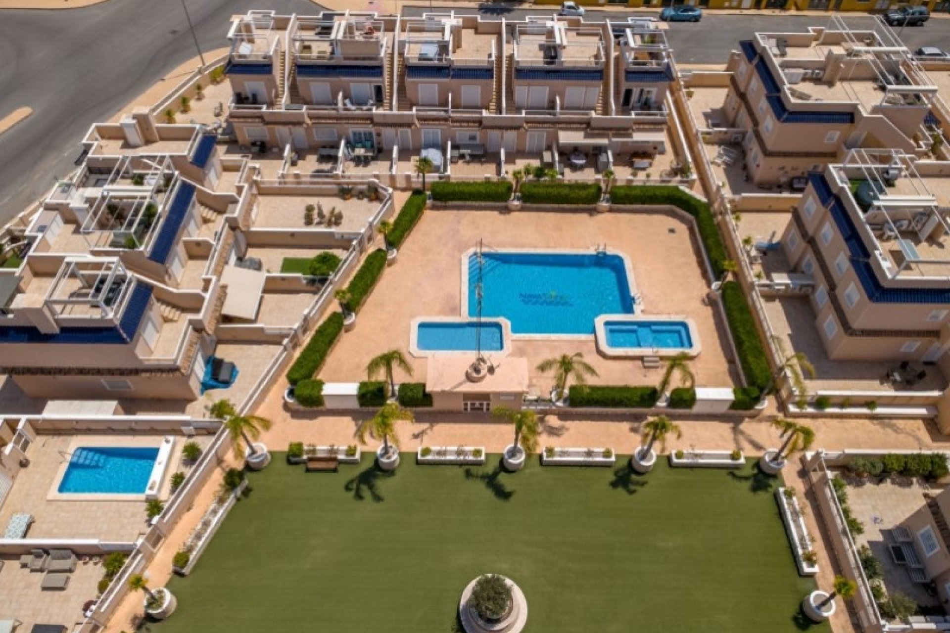 Herverkoop - Town House -
Orihuela - Inland