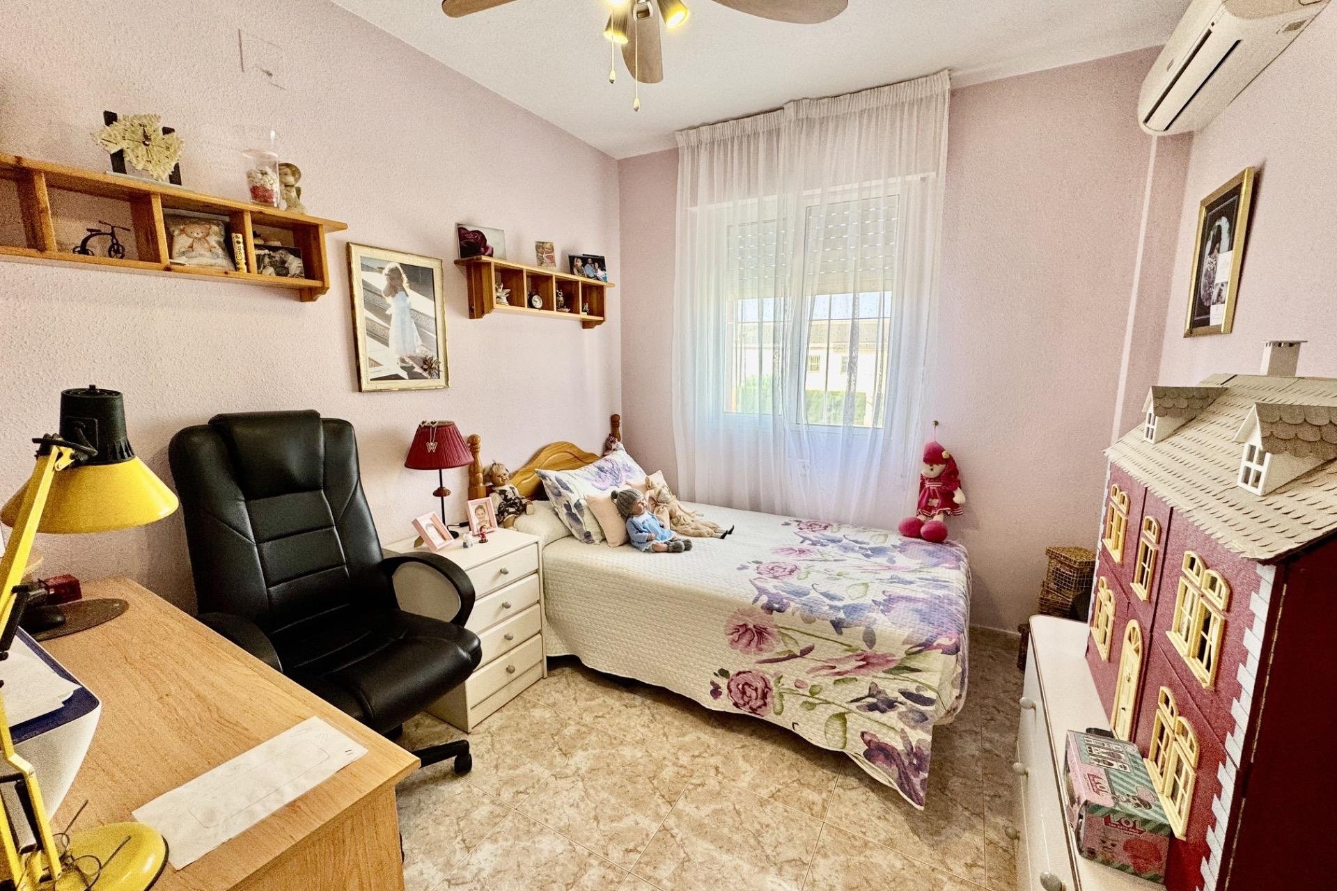 Herverkoop - Town House -
Orihuela - Urbanización Perla Del Mar
