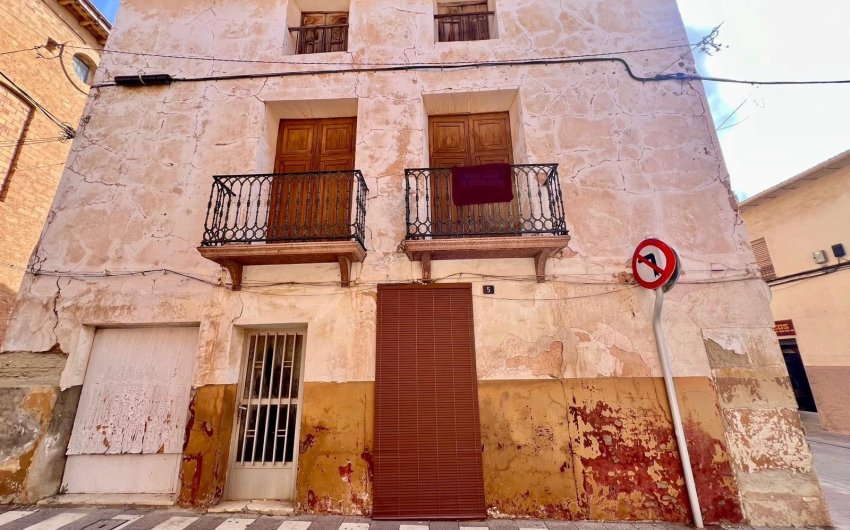 Herverkoop - Town House -
Pinoso - Inland