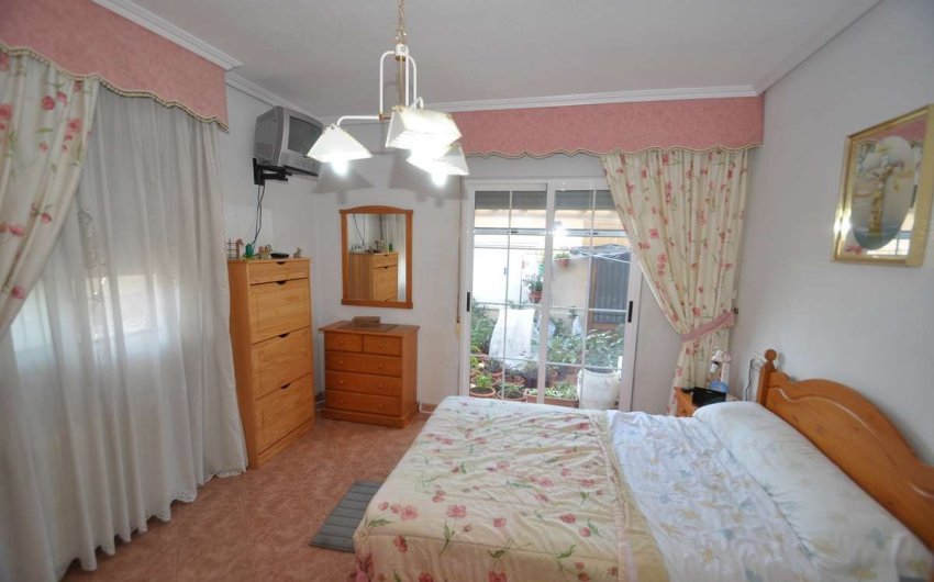 Herverkoop - Town House -
Pinoso - Inland